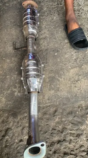 Prado Catalytic Converter