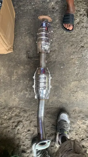 Prado Catalytic Converter