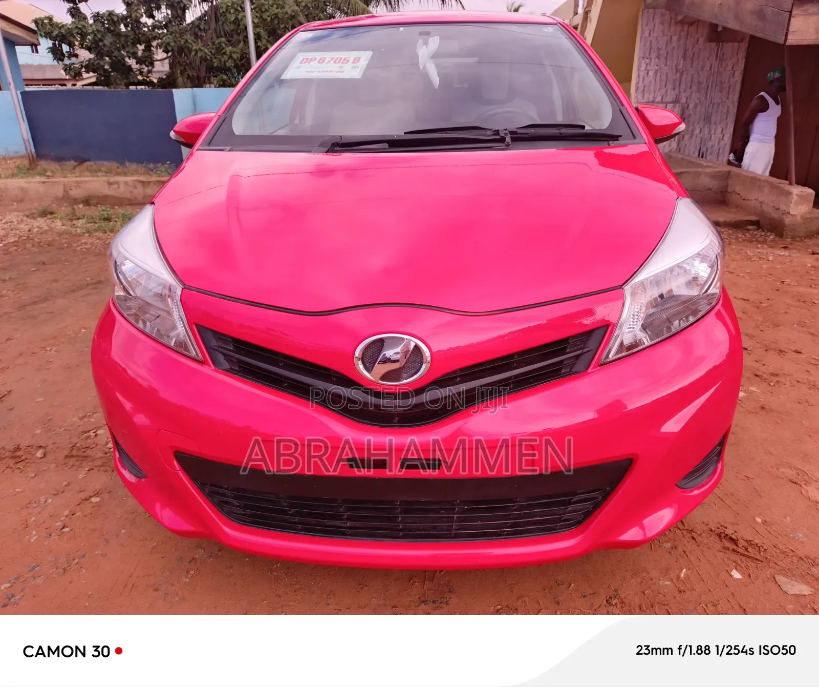 Toyota Vitz 2013 Red