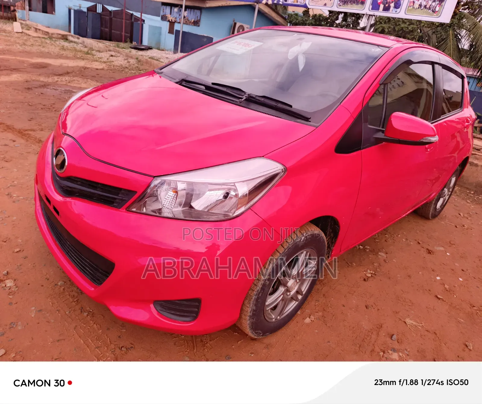Toyota Vitz 2013 Red