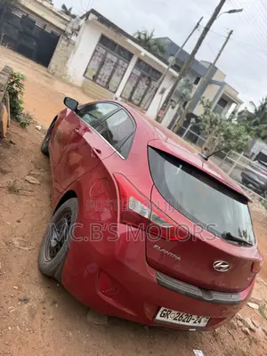 Hyundai Elantra 2017 Red