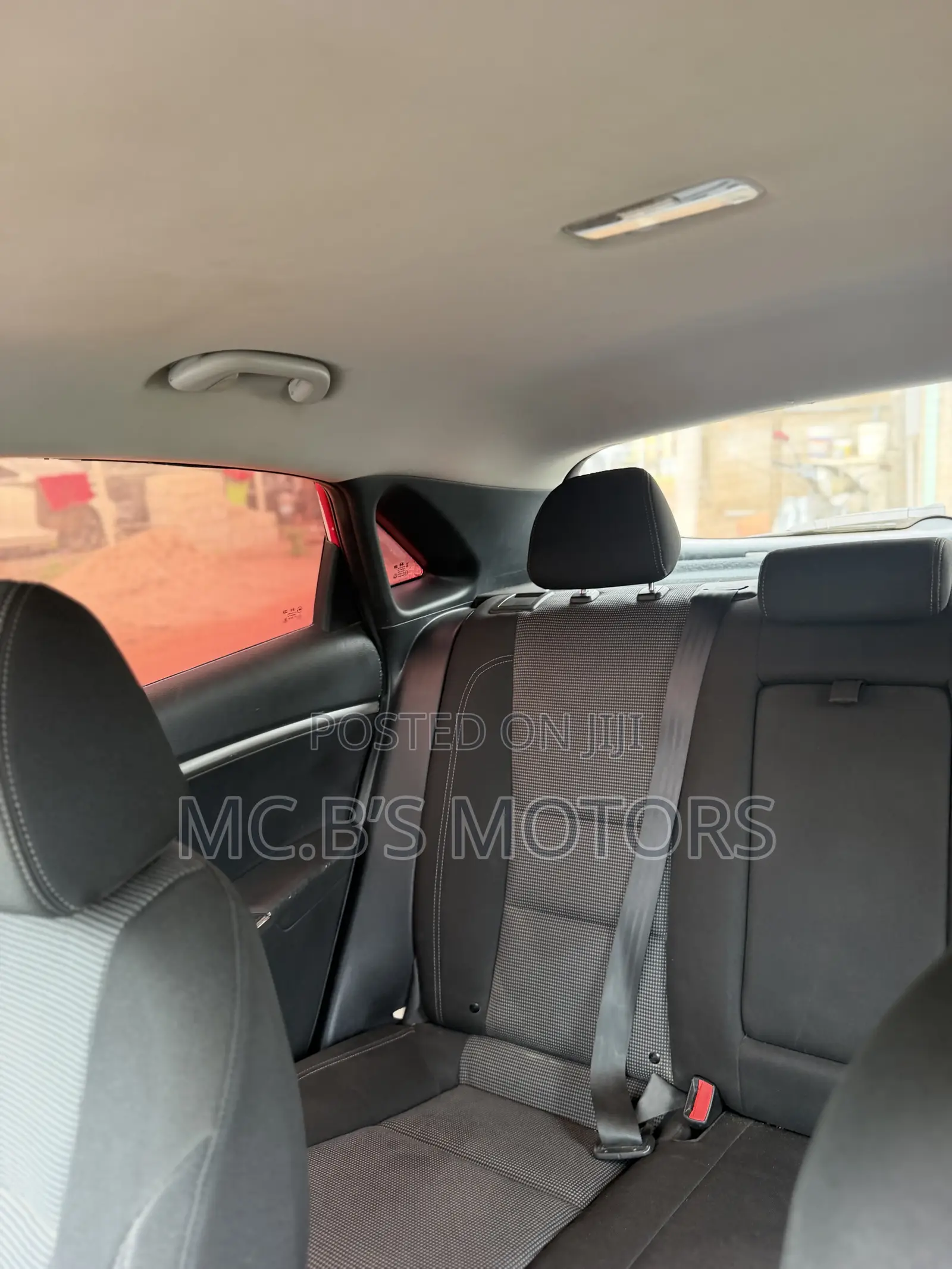 Hyundai Elantra 2017 Red