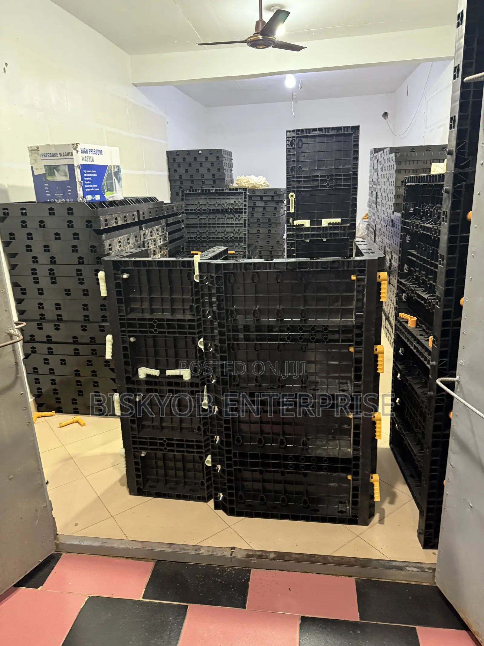 Adjustable Square Formwork Pillars