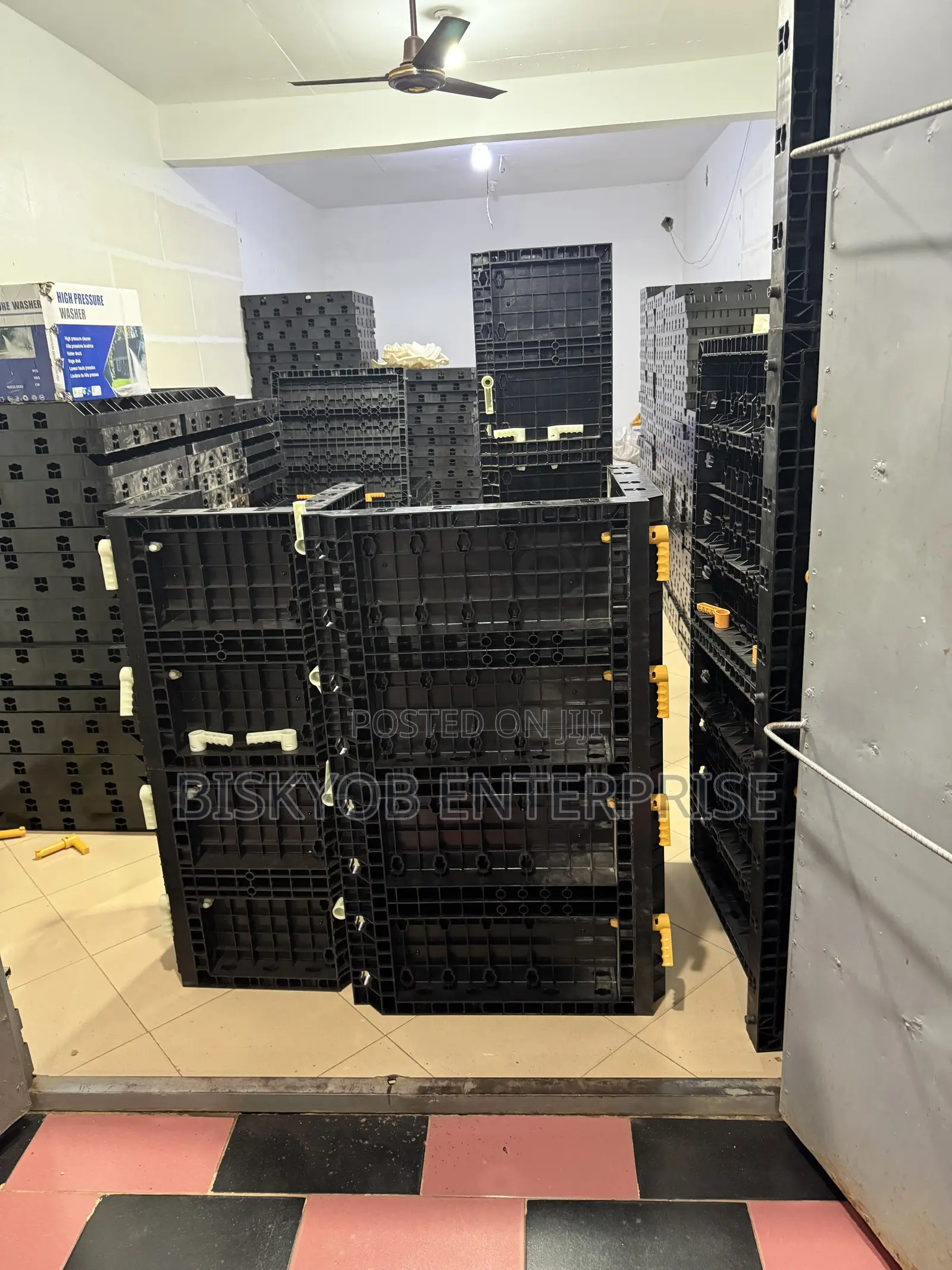 Adjustable Square Formwork Pillars