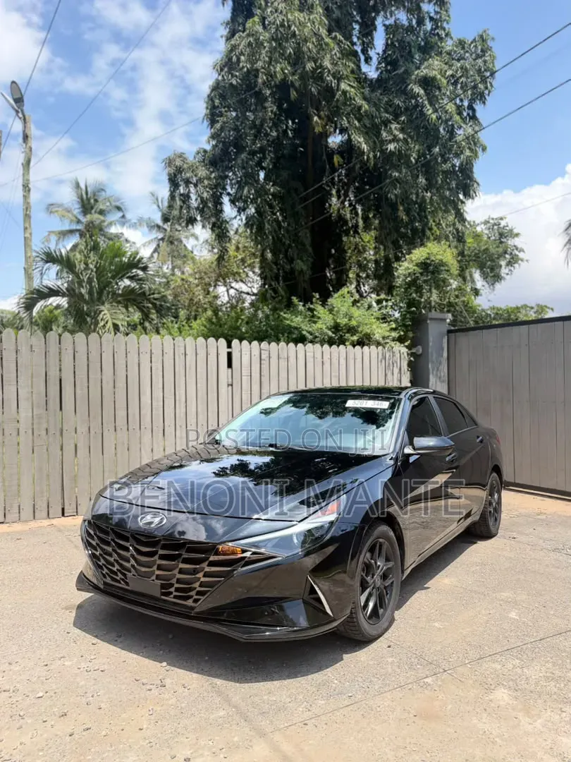 Hyundai Elantra SEL 2023 Black