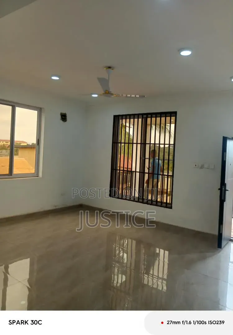 2bdrm Apartment in Asore Junction, Boi for rent