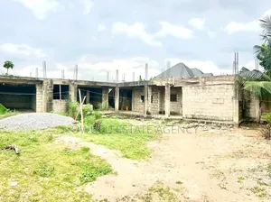 9bdrm House in Asokore Mampong, Kumasi Metropolitan for Sale