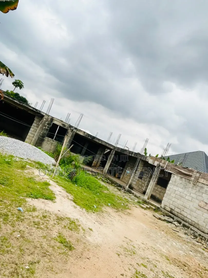 9bdrm House in Asokore Mampong, Kumasi Metropolitan for Sale