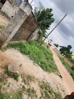 9bdrm House in Asokore Mampong, Kumasi Metropolitan for Sale