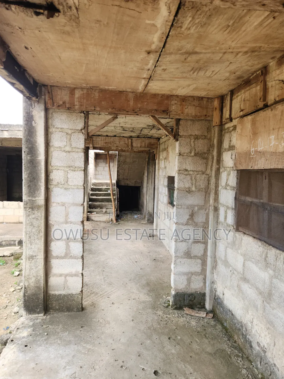 9bdrm House in Asokore Mampong, Kumasi Metropolitan for Sale