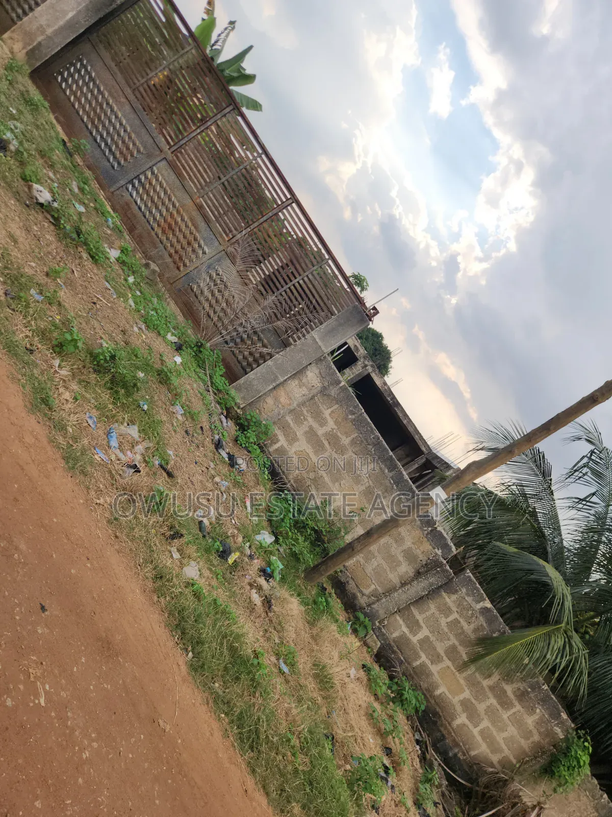 9bdrm House in Asokore Mampong, Kumasi Metropolitan for Sale