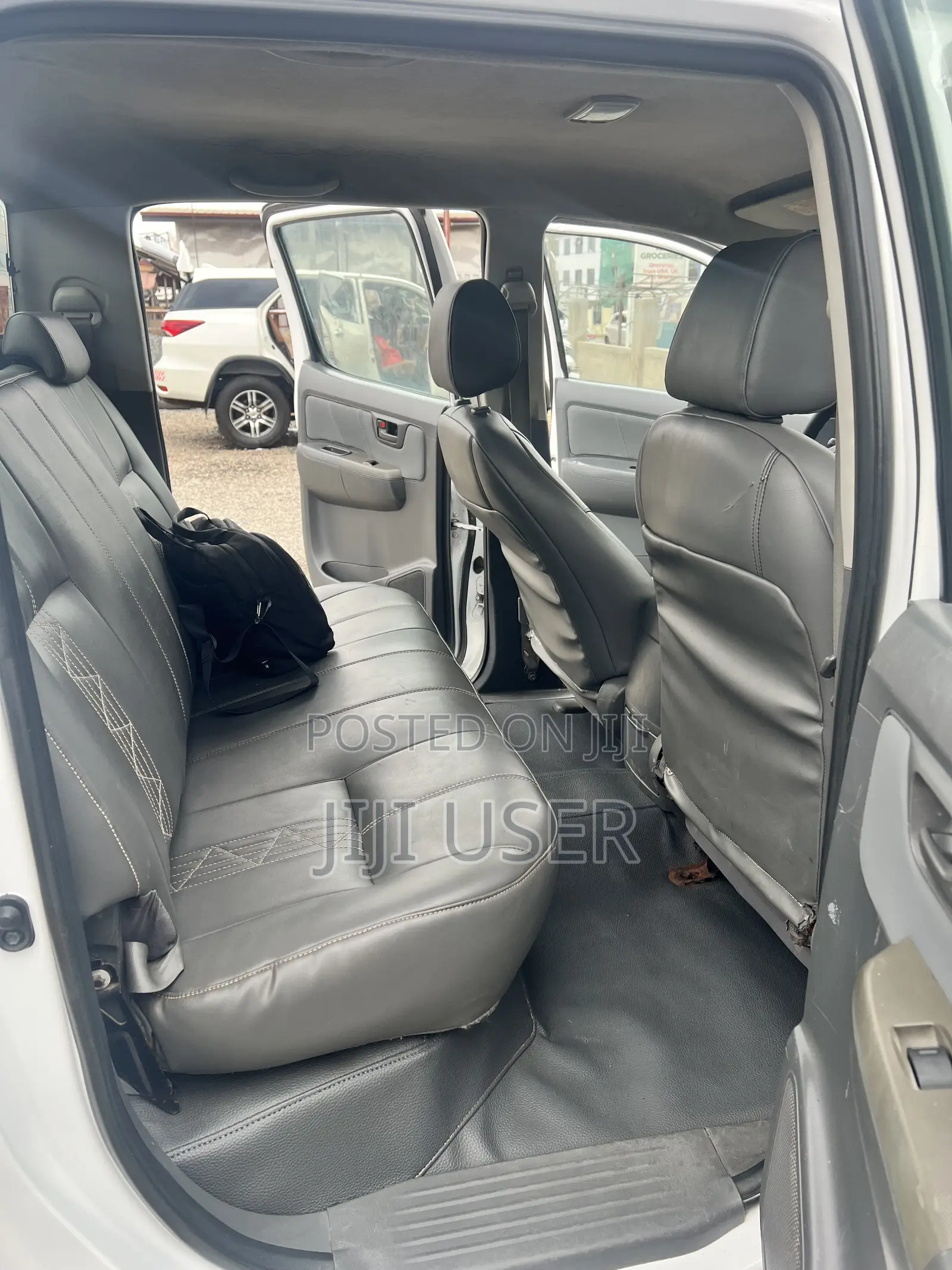 Toyota Hilux 2012 White