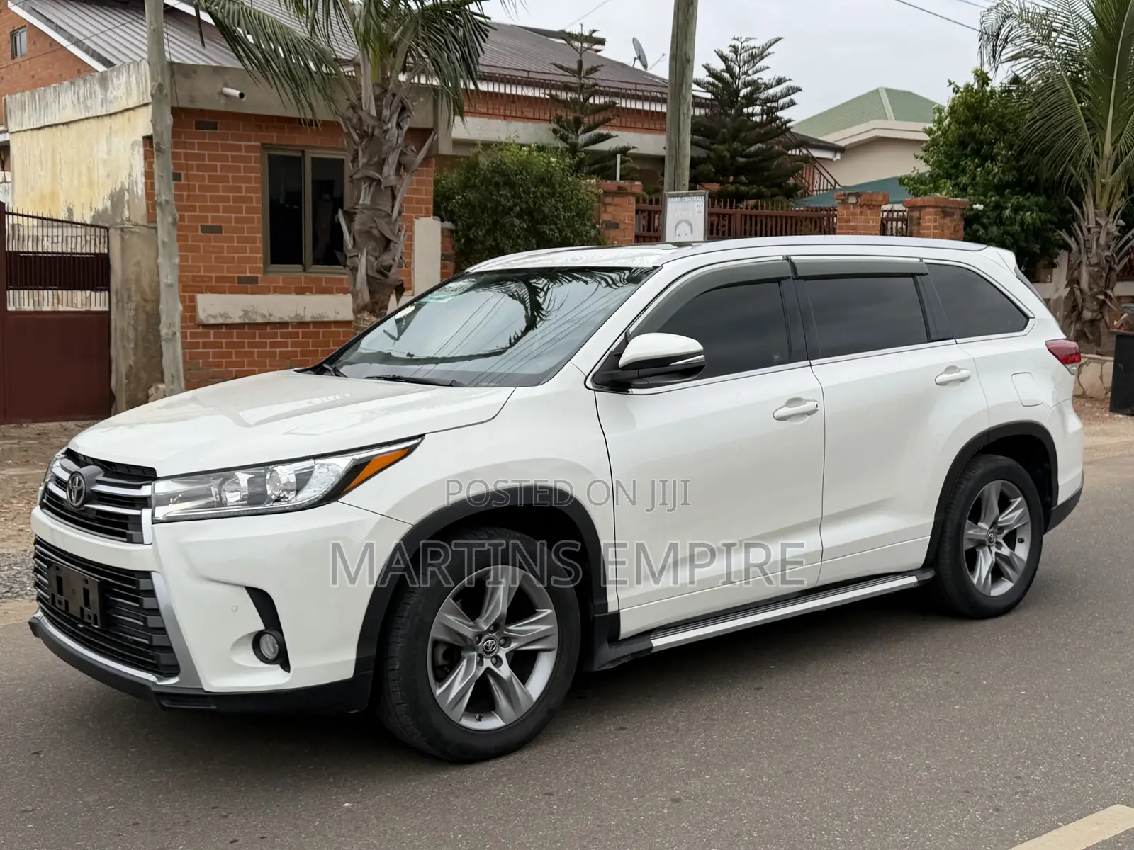 Toyota Highlander XLE 2019 White