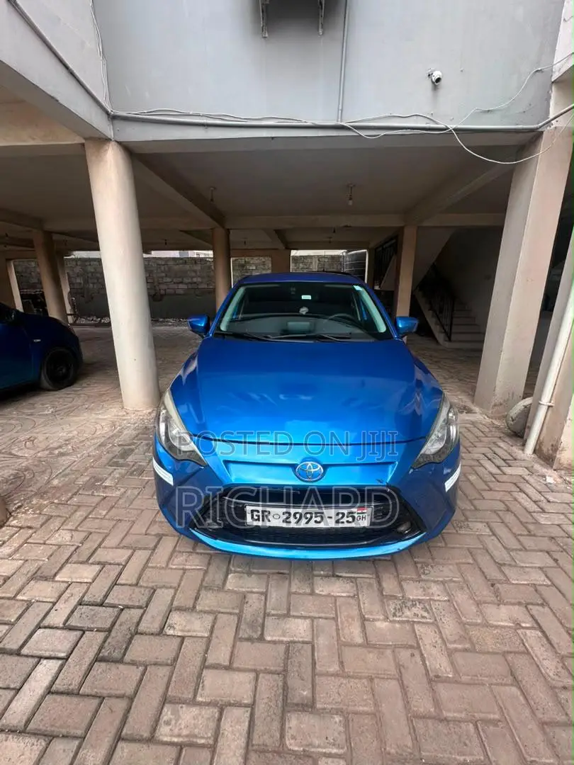 Toyota Yaris 2019 Blue