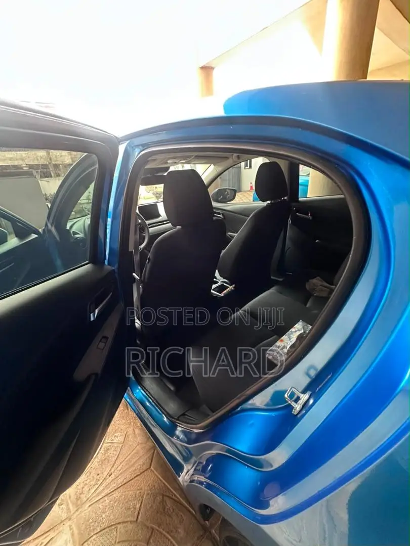 Toyota Yaris 2019 Blue
