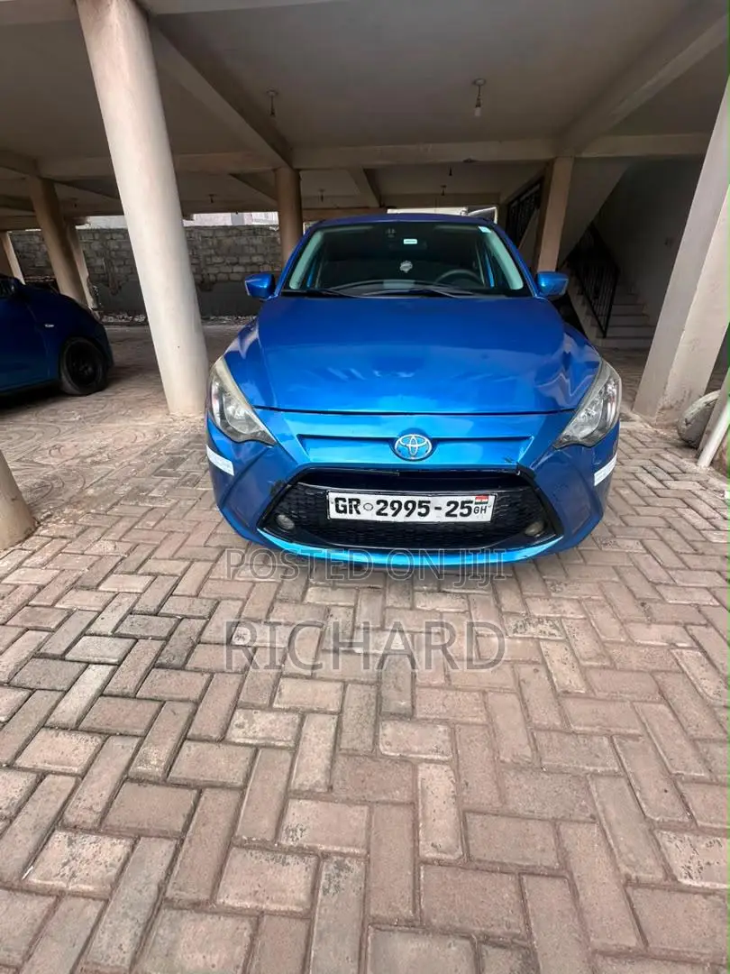 Toyota Yaris 2019 Blue