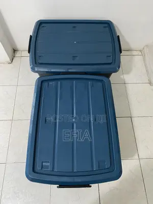 102litres Capacity Side Buckle Storage Container With Wheels