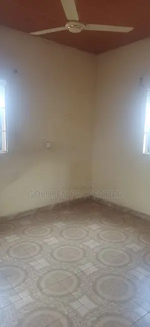 1bdrm Apartment in Mile 7 for rent