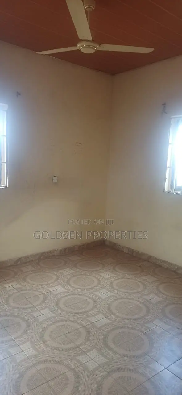 1bdrm Apartment in Mile 7 for rent