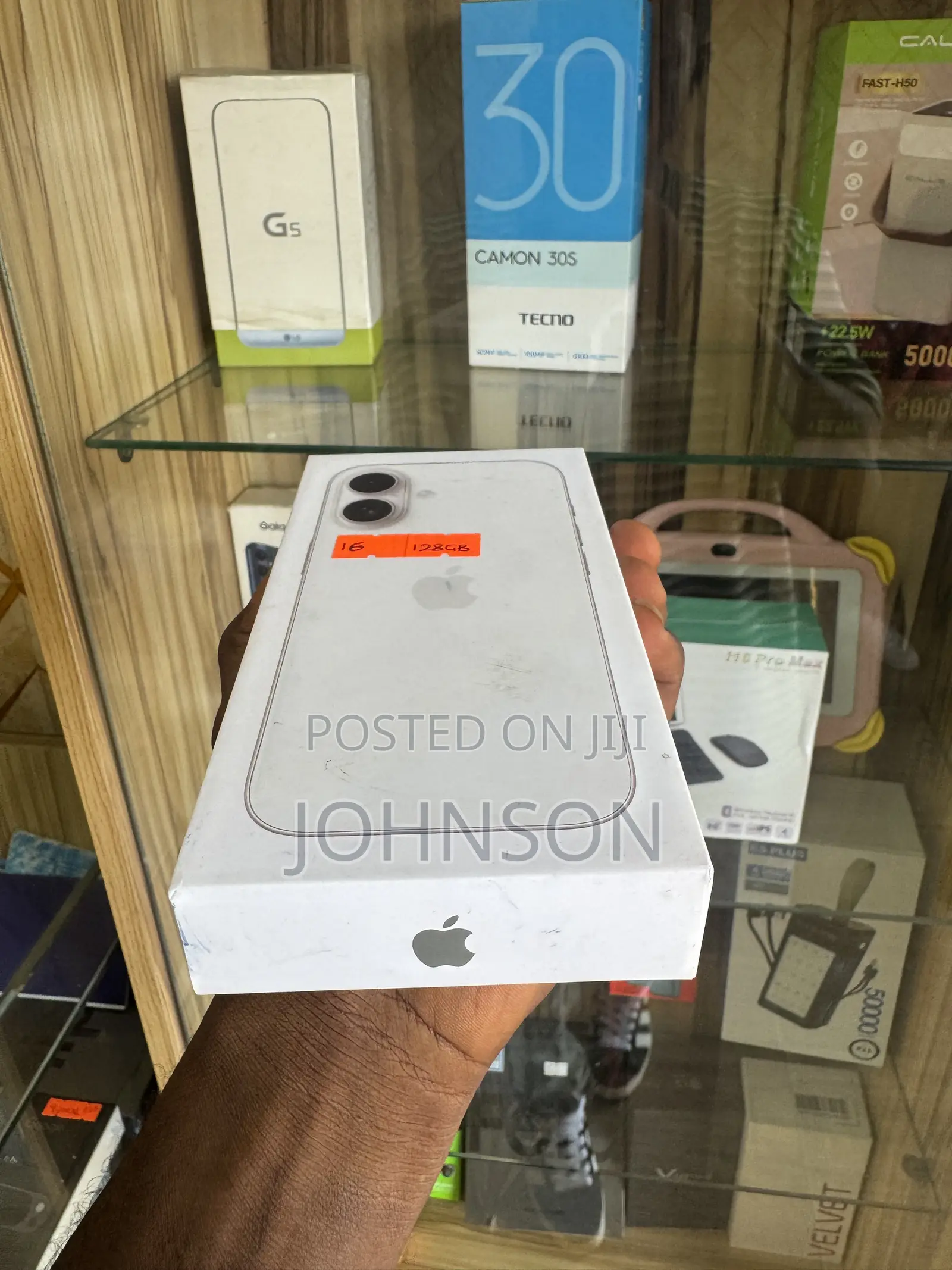 New Apple iPhone 16 128 GB White