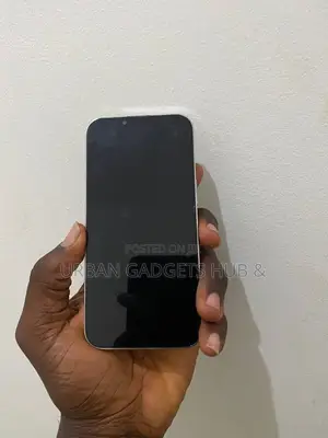 Apple iPhone 13 128 GB White