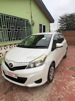 Toyota Vitz 1.3 FWD 5dr 2012 White