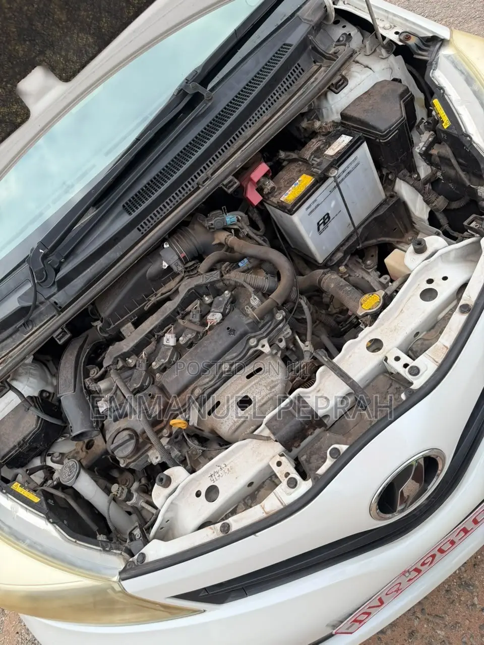 Toyota Vitz 1.3 FWD 5dr 2012 White