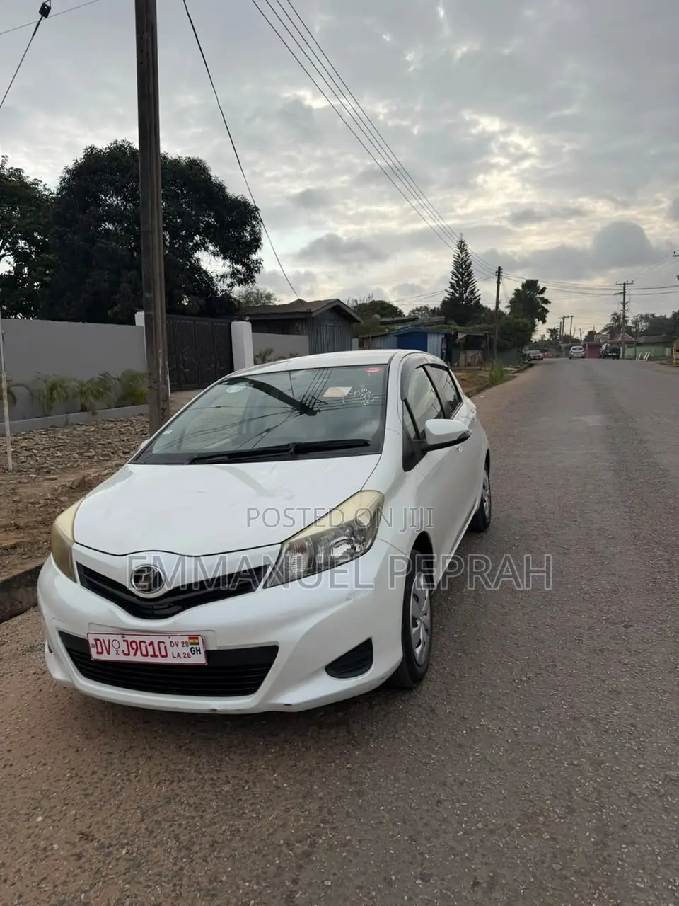 Toyota Vitz 1.3 FWD 5dr 2012 White