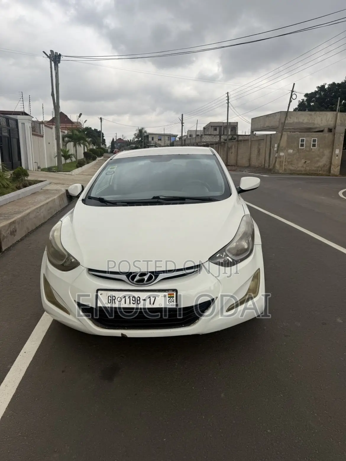 Hyundai Elantra Limited Sedan FWD (1.8L 4cyl 6A) 2016 White