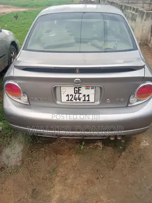 Nissan Maxima 2002