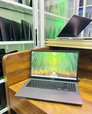 Laptop Asus Vivobook 15 8GB AMD Ryzen 5 SSD 256GB
