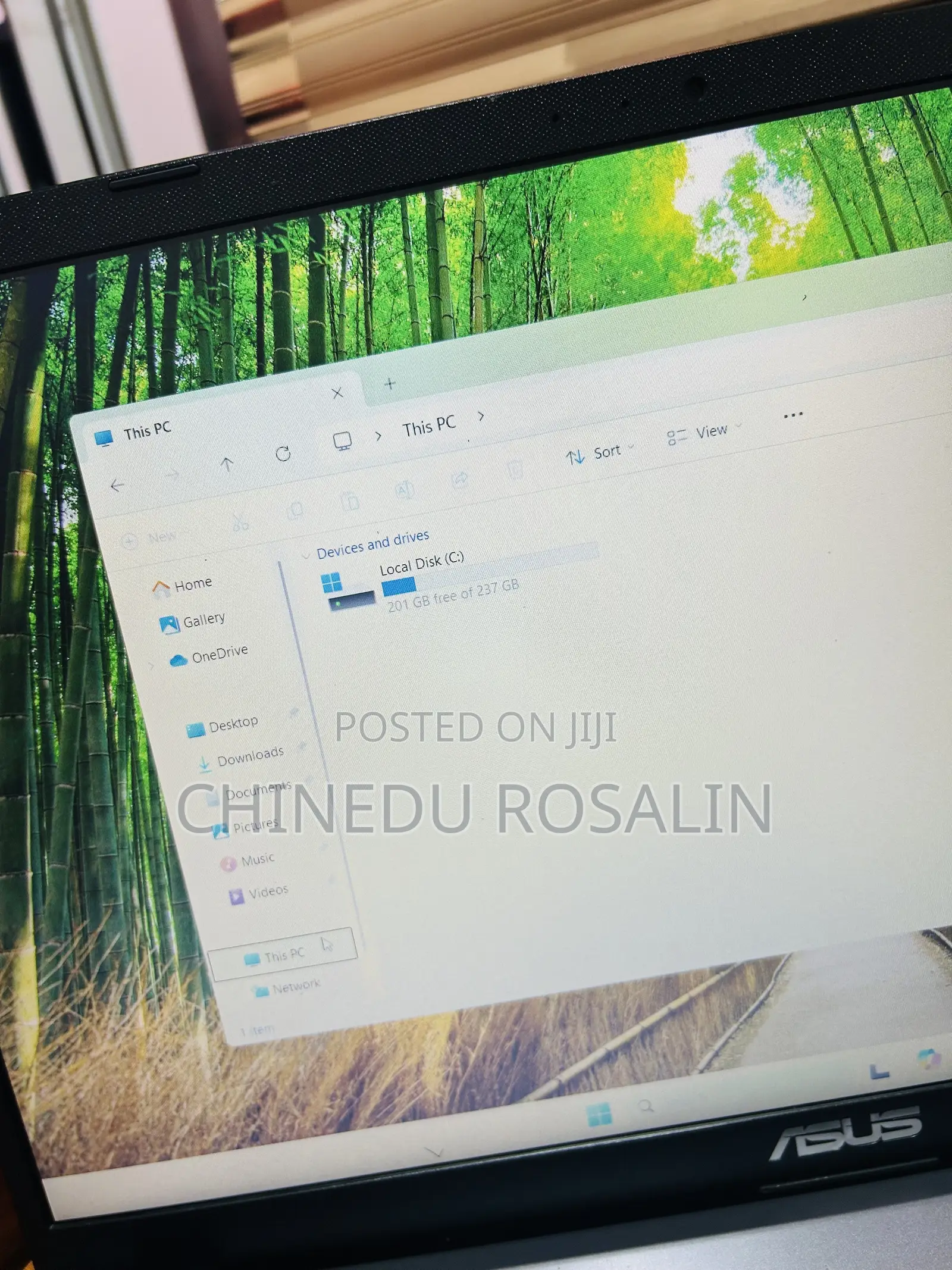 Laptop Asus Vivobook 15 8GB AMD Ryzen 5 SSD 256GB