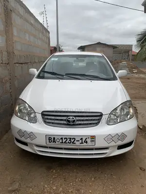 Toyota Corolla 2010 White
