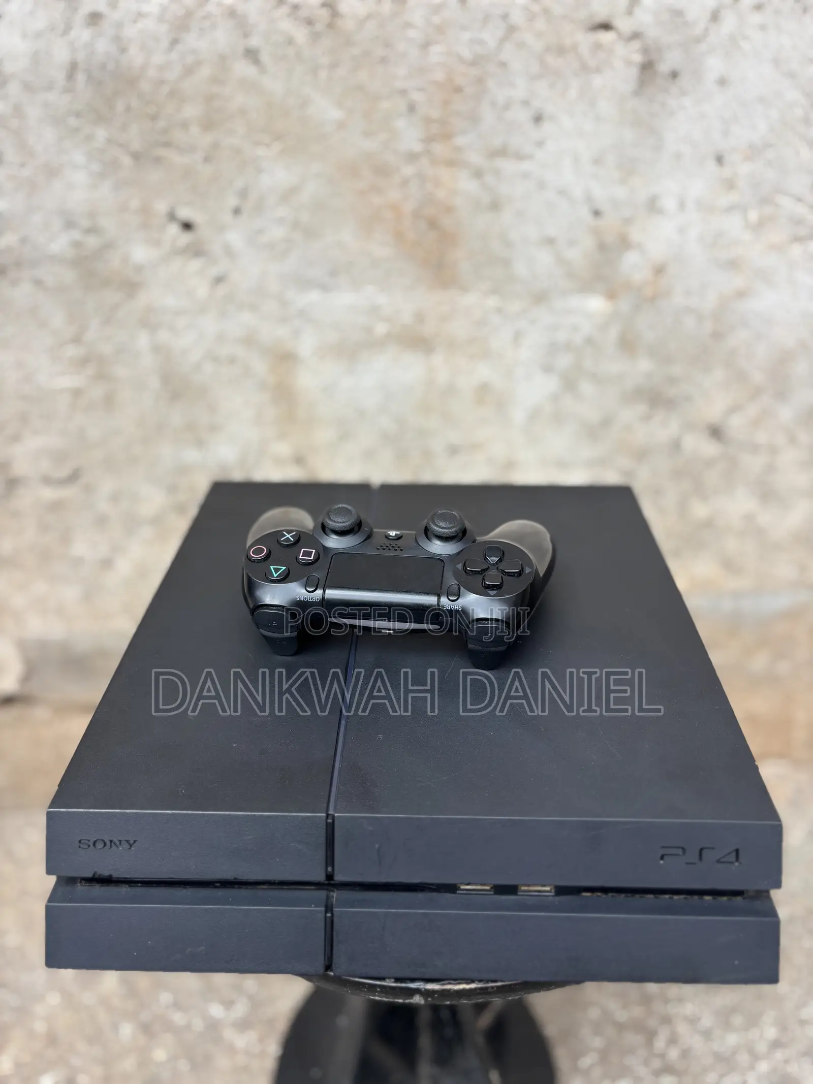PlayStation 4 Standard