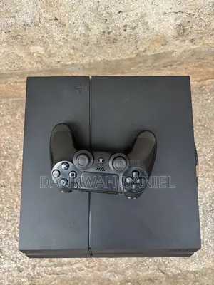 PlayStation 4 Standard