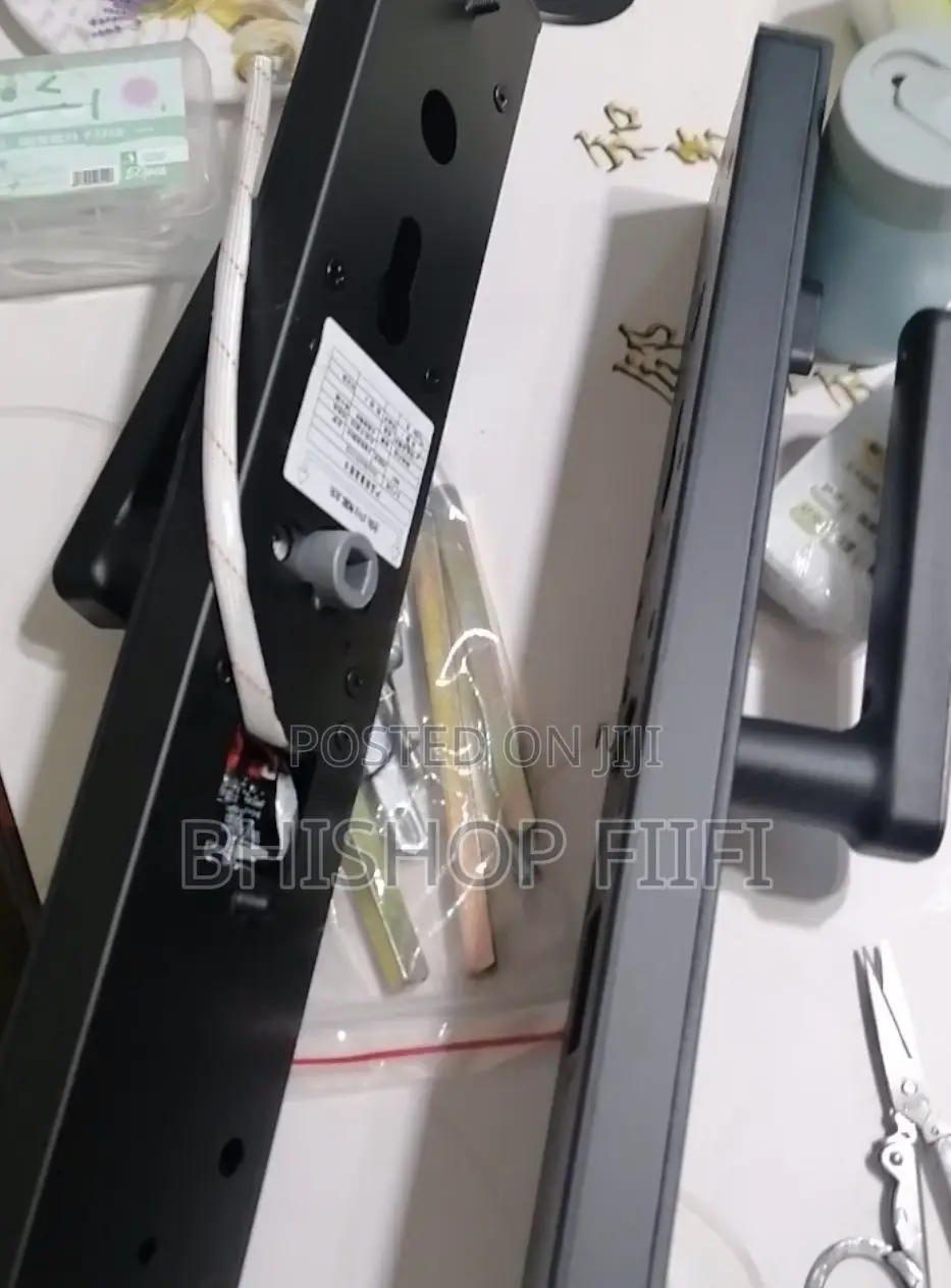 Fingerprints Door Lock