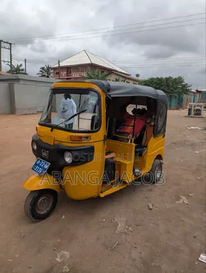 Bajaj RE 2025 Yellow