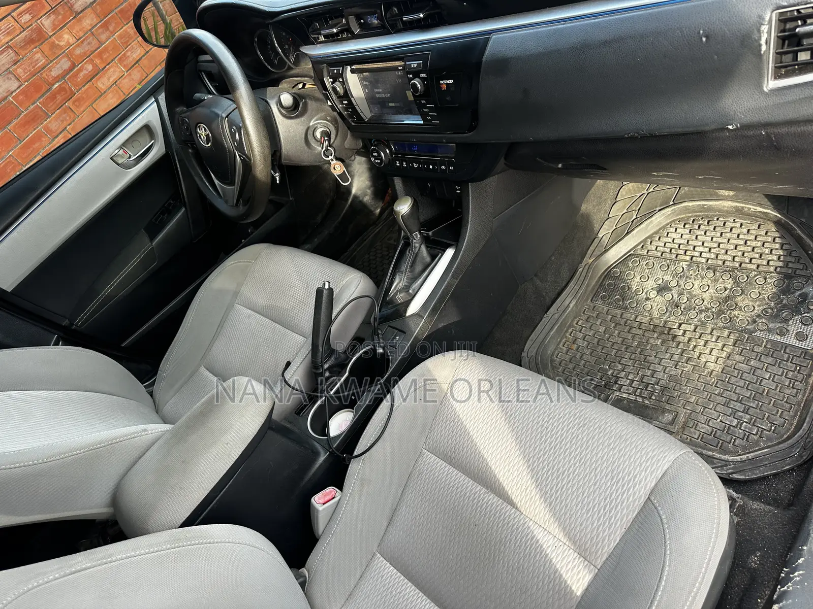 Toyota Corolla LE 4dr Sedan (1.8L 4cyl CVT) 2016 Red