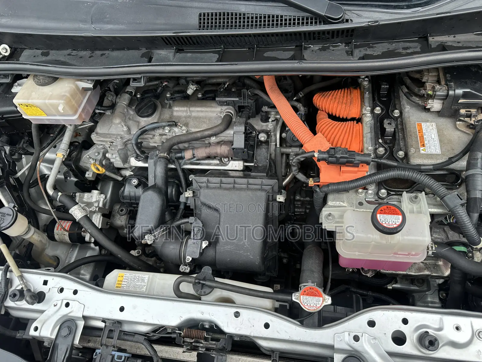 Toyota Voxy Hybrid ZS Kirameki 2WD 7-Seater 2017 Silver