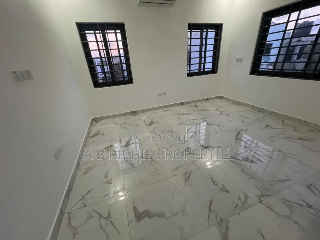 5bdrm House in Ab Richie Properties, Tseaddo for rent