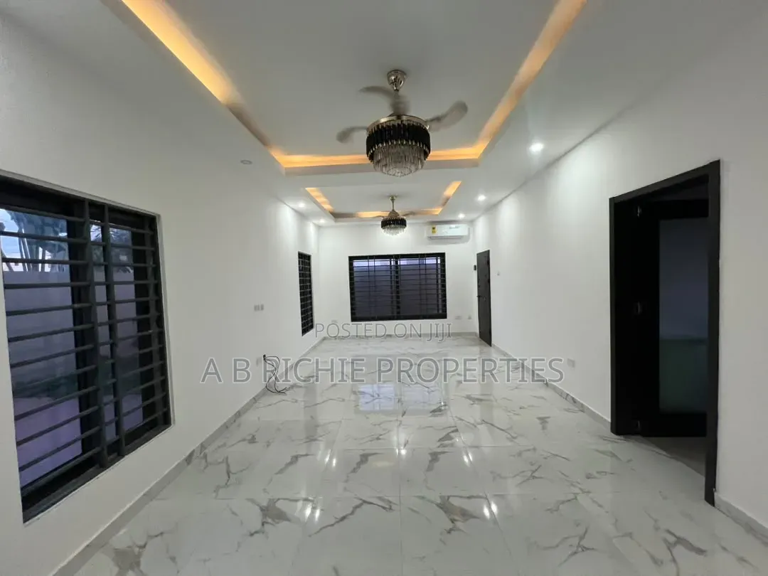 5bdrm House in Ab Richie Properties, Tseaddo for rent