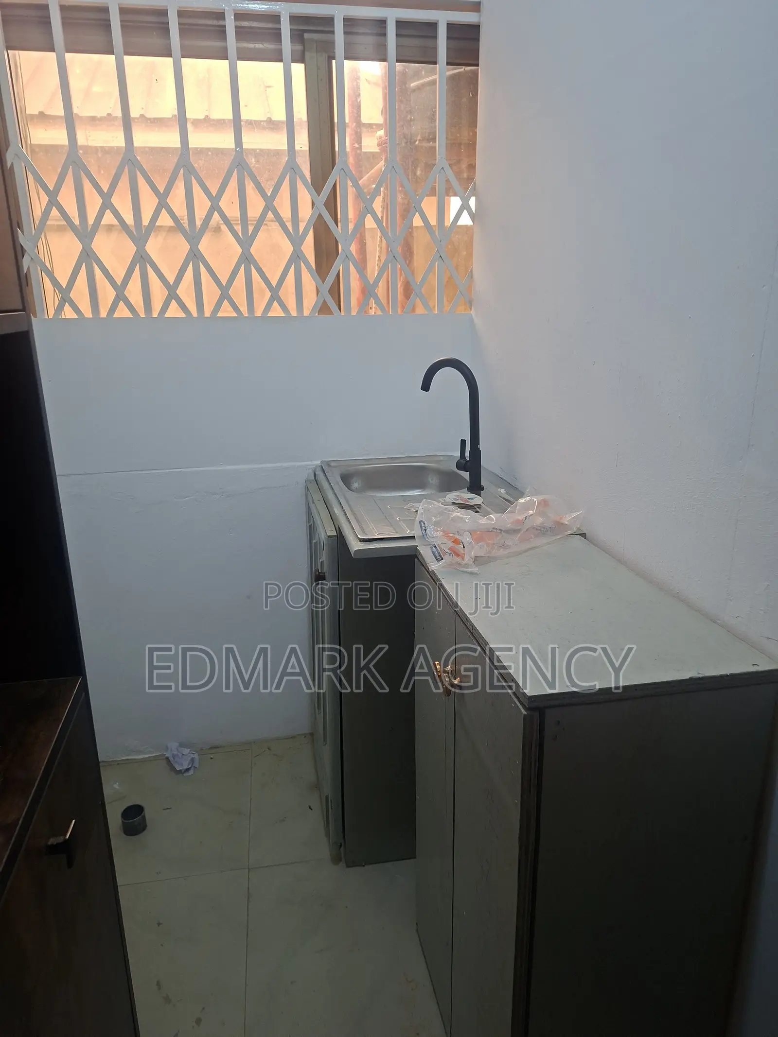 1bdrm Apartment in Kwabenya Acp for rent