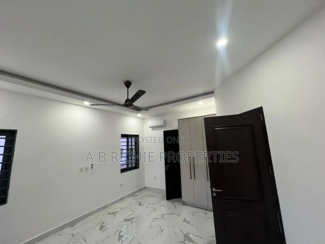 5bdrm House in Ab Richie Properties, Tseaddo for rent