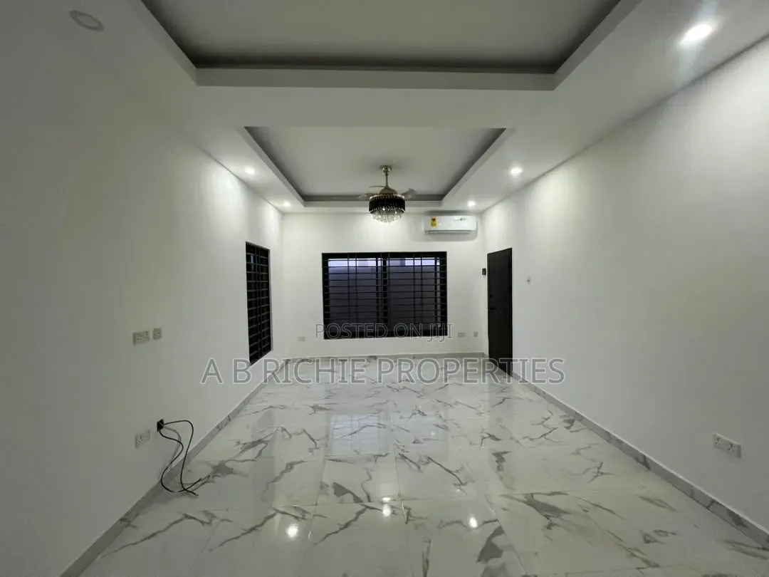 5bdrm House in Ab Richie Properties, Tseaddo for rent
