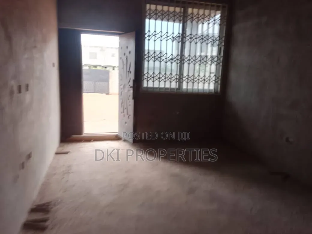 4bdrm Apartment in Dki Properties, Amrahia for sale