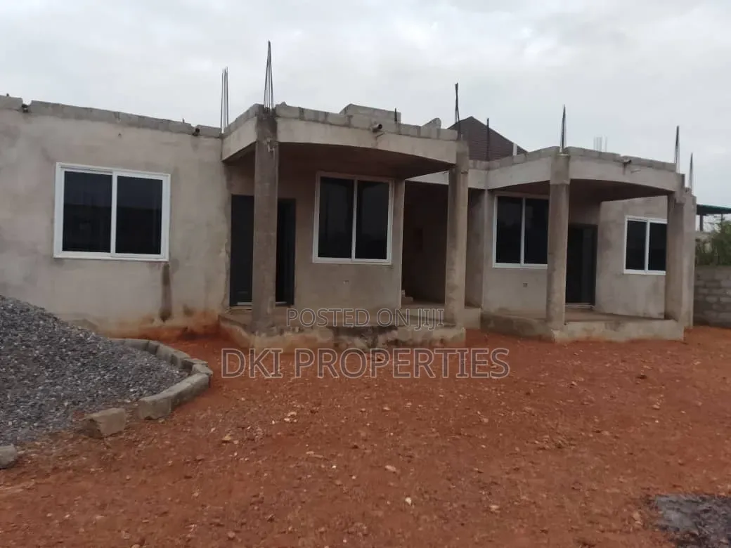 4bdrm Apartment in Dki Properties, Amrahia for sale