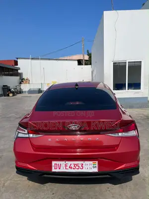 Hyundai Elantra 2021 Red