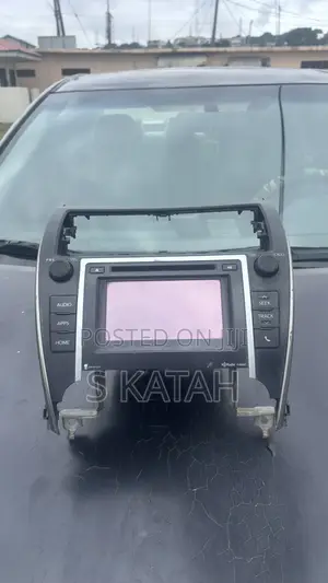 Toyota/Pioneer OEM Radio and Display Unit