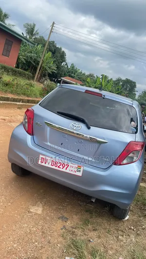 Toyota Vitz 1.3 AWD 5dr 2014