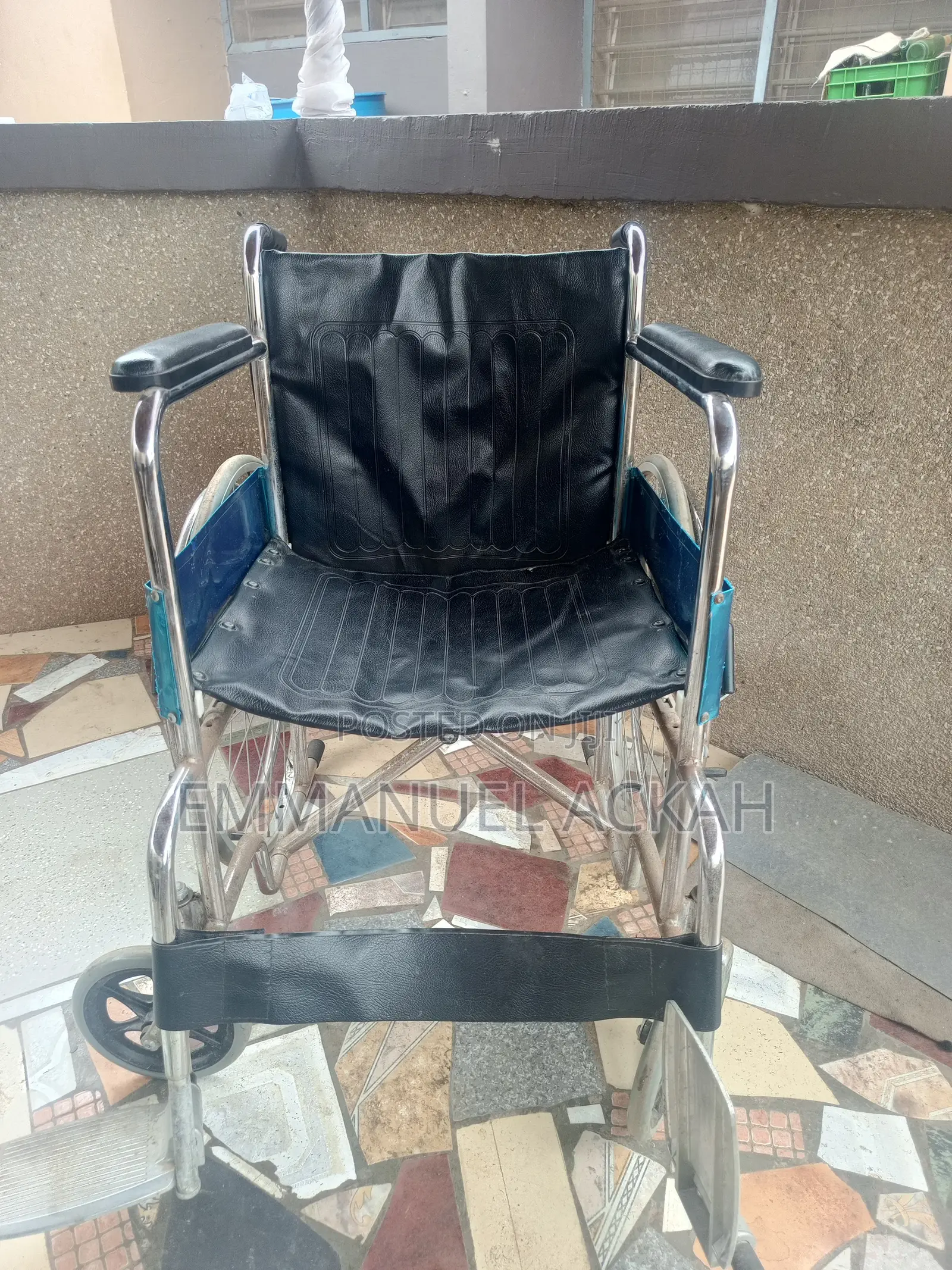 Comorade Wheel Chair